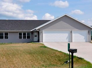 N8342 Bringe Ct, Holmen, WI 54636