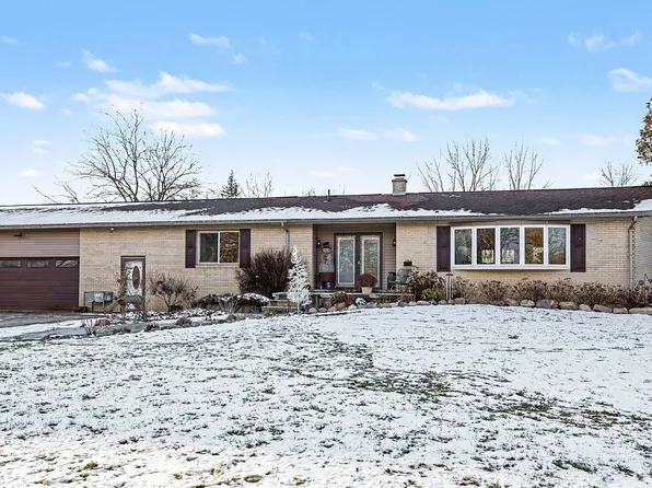 3392 Bangor Rd, Bay City, MI 48706