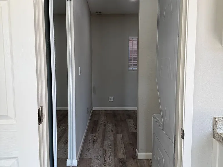 Upgraded 1BD/1BA Apartment in Lakeside, CA - 1/2 Off Move-In Special! — Photo 7