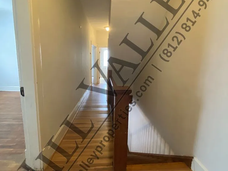 1028 S Center St — Photo 9