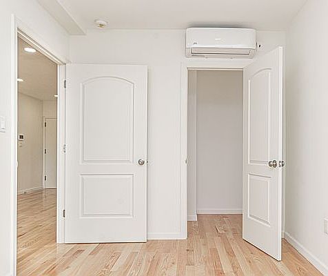 5th image of 2828 W 17th St #2F