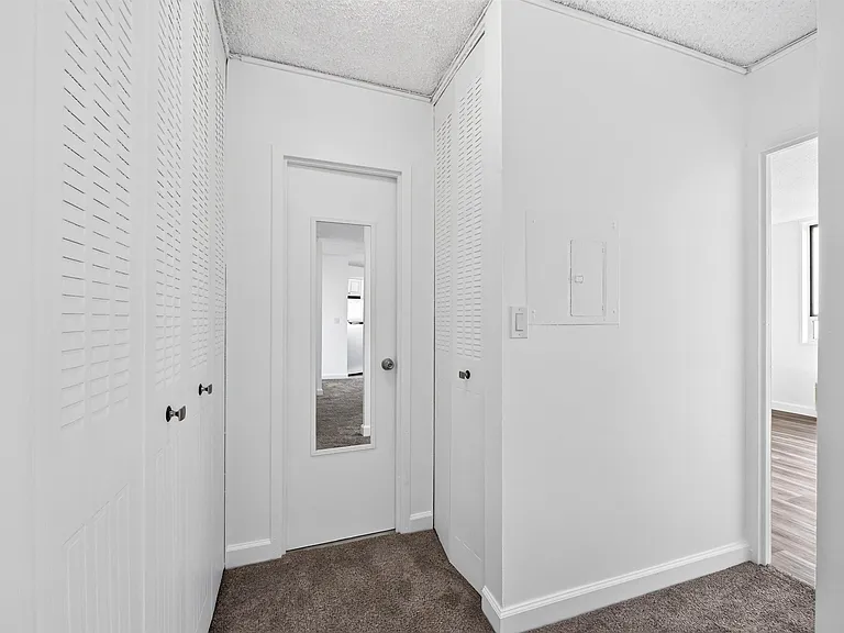 100 Manhattan Ave #1902A — Photo 7