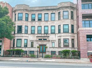 923 W Irving Park Rd #1E, Chicago, IL 60613