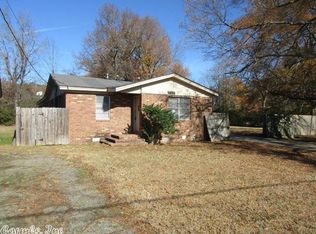 2623 W Pullen Ave, Pine Bluff, AR 71601