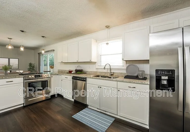 7744 Allwood Ave — Photo 11
