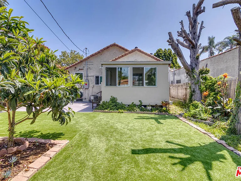 2127 Malcolm Ave — Photo 42