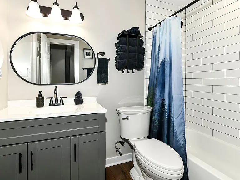 1456 Grant St — Photo 4