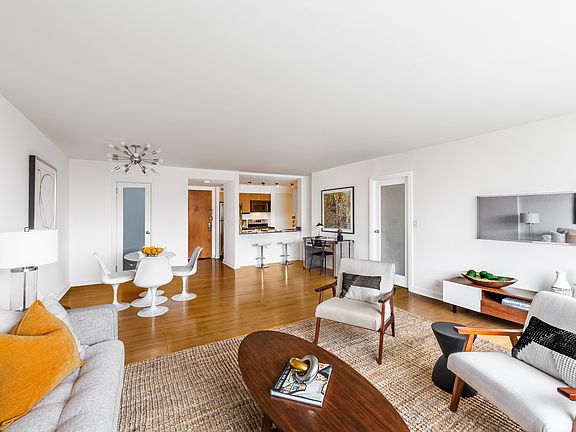 4th image of 386 Columbus Ave APT 10A
