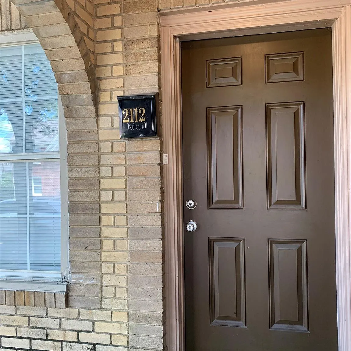 3 bed, 1.0 bath, 1350 sqft, $1,400 — Photo 2