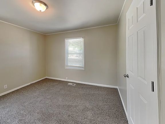 5th image of 4165 Garden Park Dr
