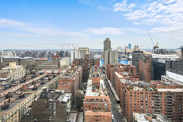 Sold by Corcoran | media 8