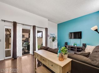 47 Village Green Ct, Las Vegas, NV 89110