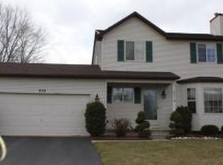 838 Talon Ct, South Lyon, MI 48178