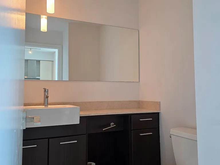 770 Bay St #Penthouse 507 — Photo 14
