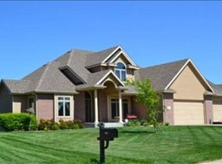 7324 SW Kings Forest Rd, Topeka, KS 66610