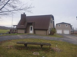 246 Pittsburgh Grade Rd, Hookstown, PA 15050