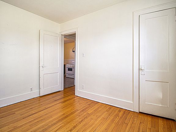 4th image of 318 W Marion St #A