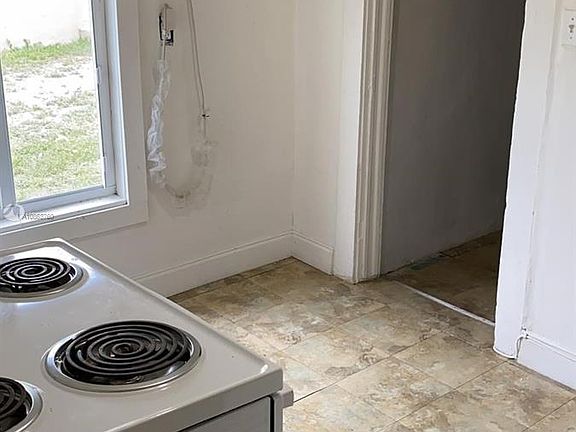 3rd image of 402 Foster Ave #402