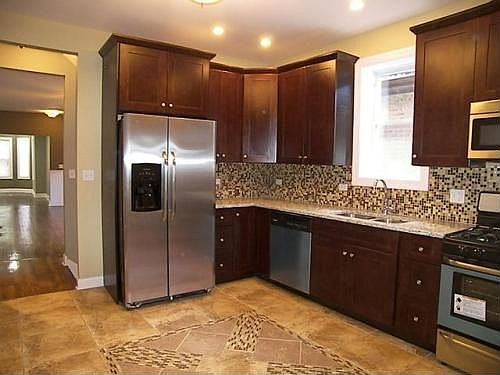 3rd image of 850 163rd St