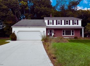 5339 W Mill Dr, Highland Heights, OH