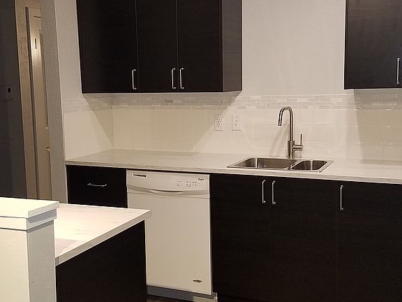 5th image of 745 Rainier Blvd N APT 1