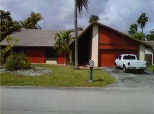 20050 NE 10th Pl, Miami, FL 33179
