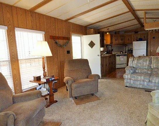 4th image of 717 W Tropical Cir