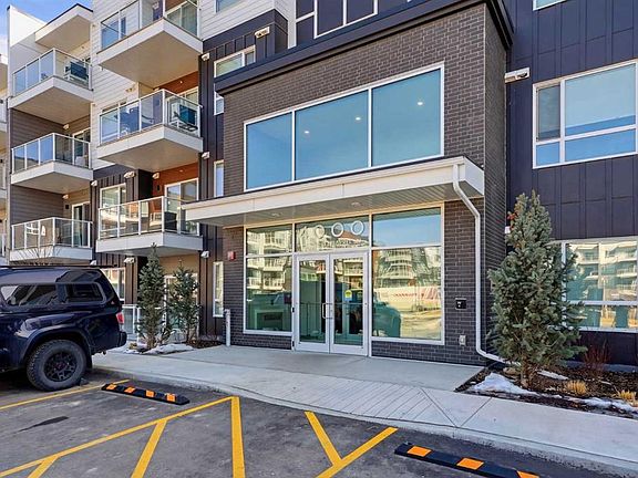 4th image of 550 N Belmont St SW #4306