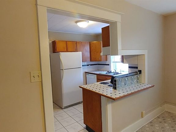 4th image of 809 N 25th St APT 302