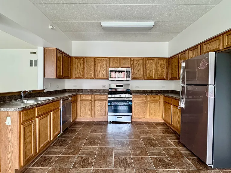 16610 Liberty Cir #1N — Photo 3