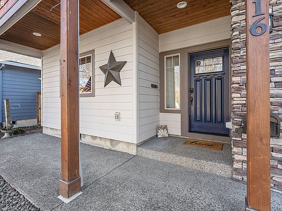 4th image of 2216 E Kennedy Dr