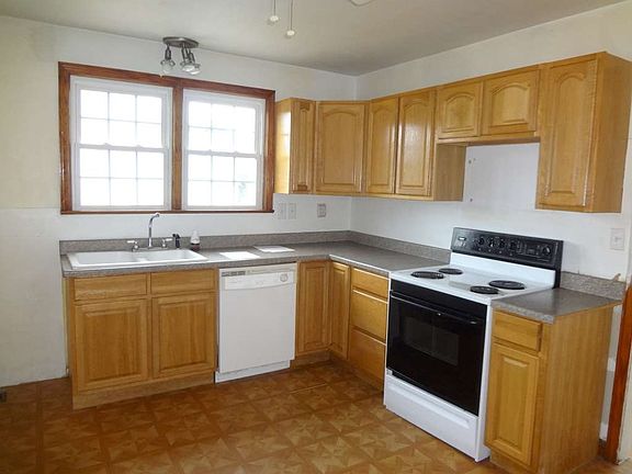 4th image of 1813 Fort Robinson Dr