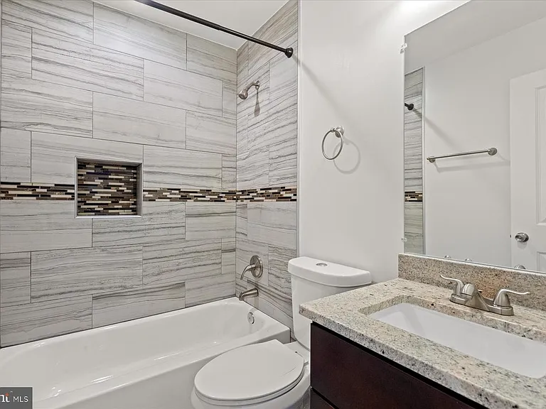 5342 Ames St NE — Photo 11