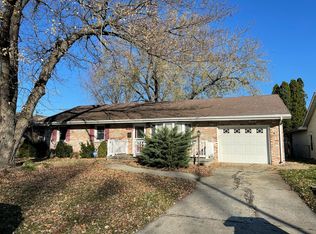 1013 Briarcliff Dr, Rantoul, IL 61866