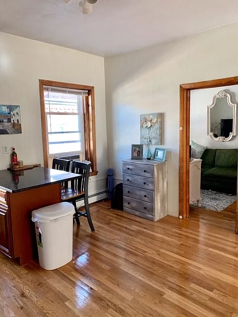 1 bed, $2,400 — Photo 3