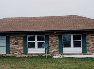 615 Yvonne St #C, New Iberia, LA 70560