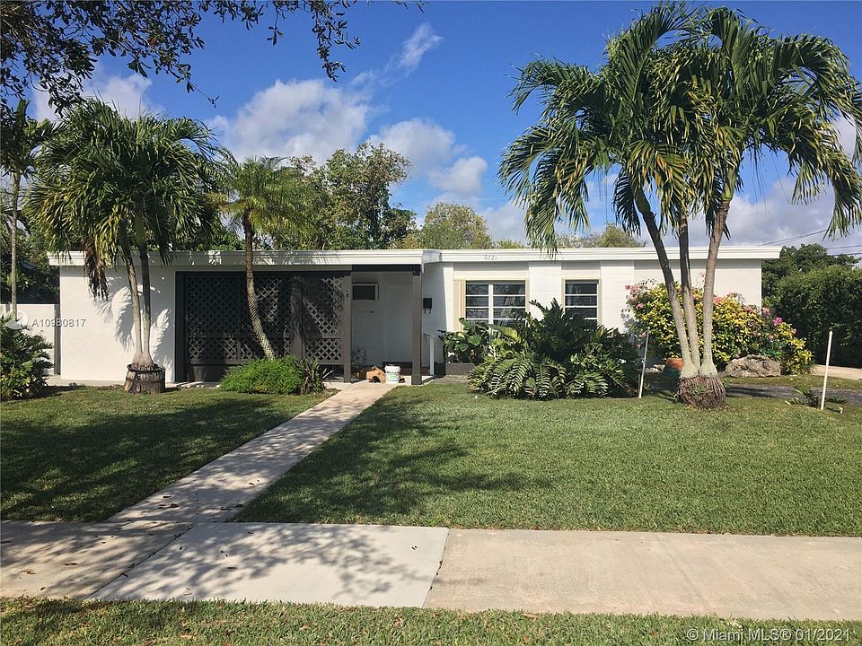 1st image of 9721 Bahama Dr