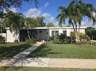 9721 Bahama Dr, Cutler Bay, FL 33189