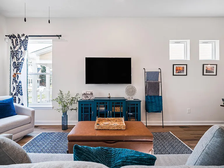 2180 E 97th St — Photo 7