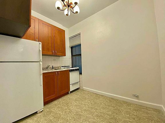 5th image of 514 E 82nd St #2R1