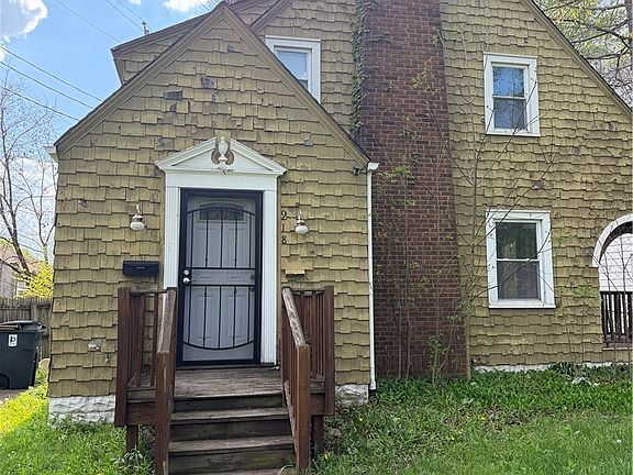 4th image of 918 Frederick Blvd