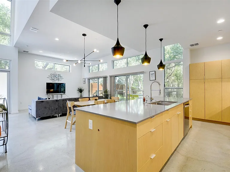 3110 Clawson Rd — Photo 12