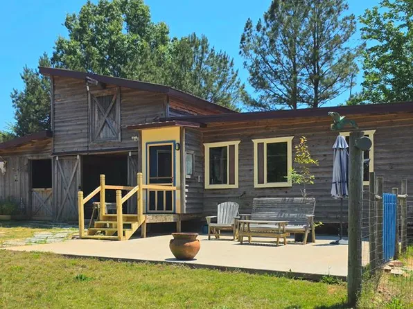 1020 Barnett Rd, Cross Hill, SC 29332