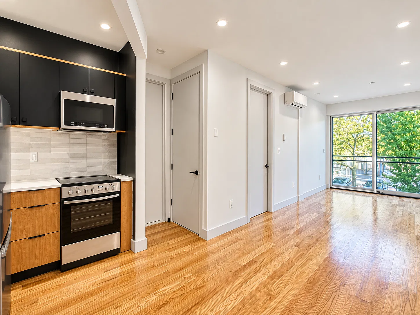 1226 Saint Mark's Avenue — Photo 1