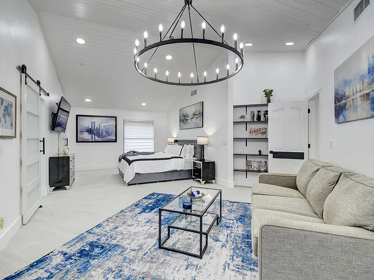 13302 Doubletree Cir — Photo 35