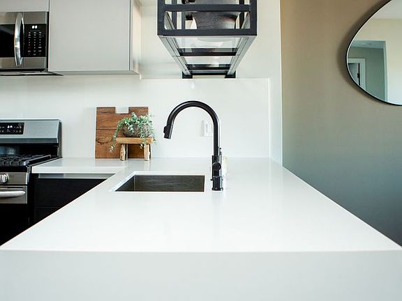 4th image of 3408 Keystone Ave #307