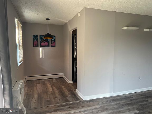 4th image of 101 Dartmouth Ave
