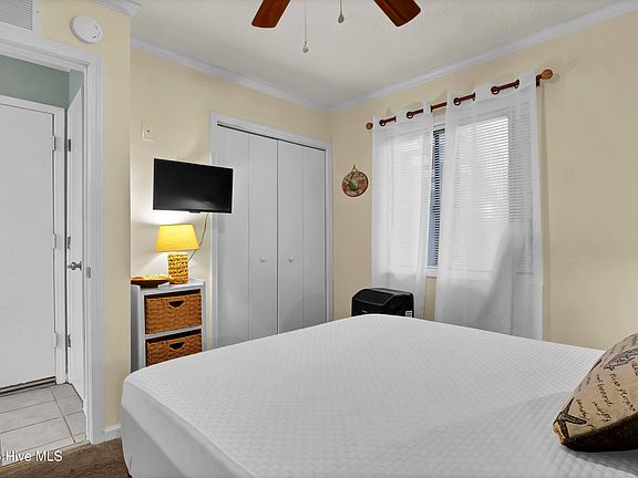 5th image of 2210 New River Inlet Road Unit 254