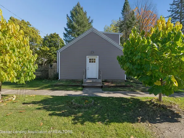 106 Phelps St, Laingsburg, MI 48848