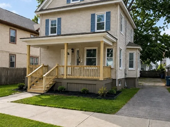 24 Fairmount St, Springfield, MA 01108